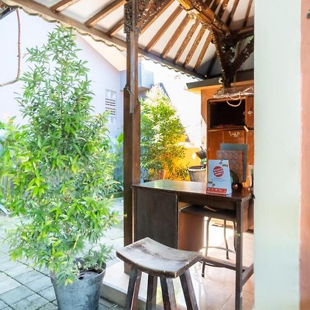Ketut Inn Guest House Pesanggaran Exterior foto